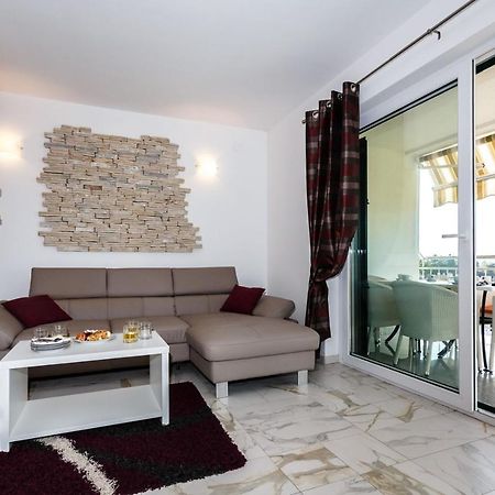 Apartments Adria Malinska Luaran gambar