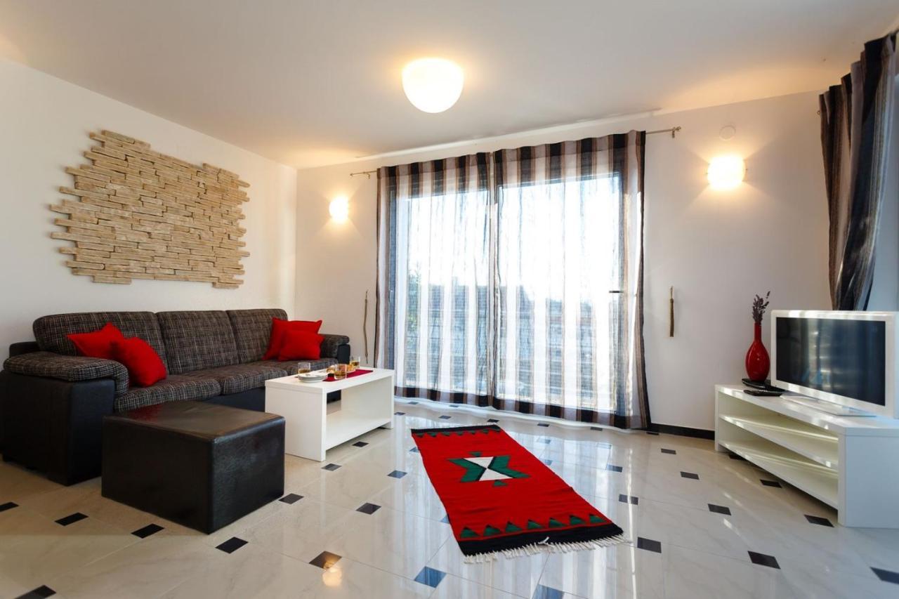 Apartments Adria Malinska Luaran gambar