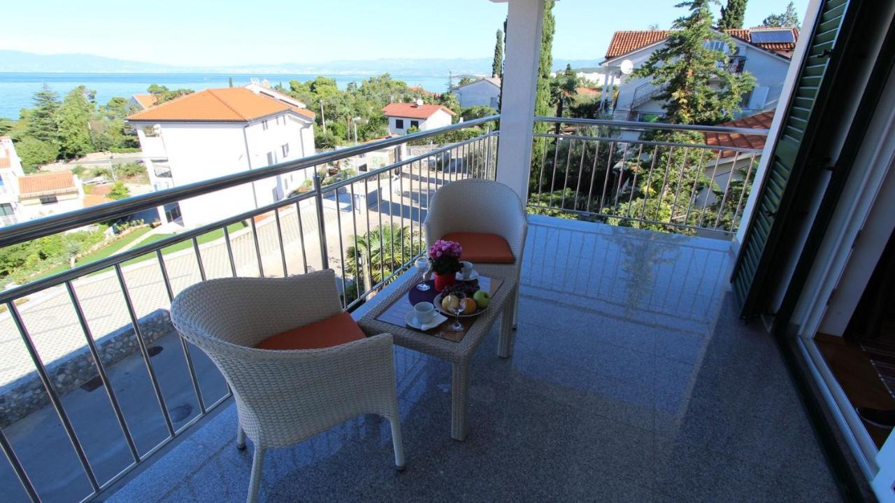 Apartments Adria Malinska Luaran gambar