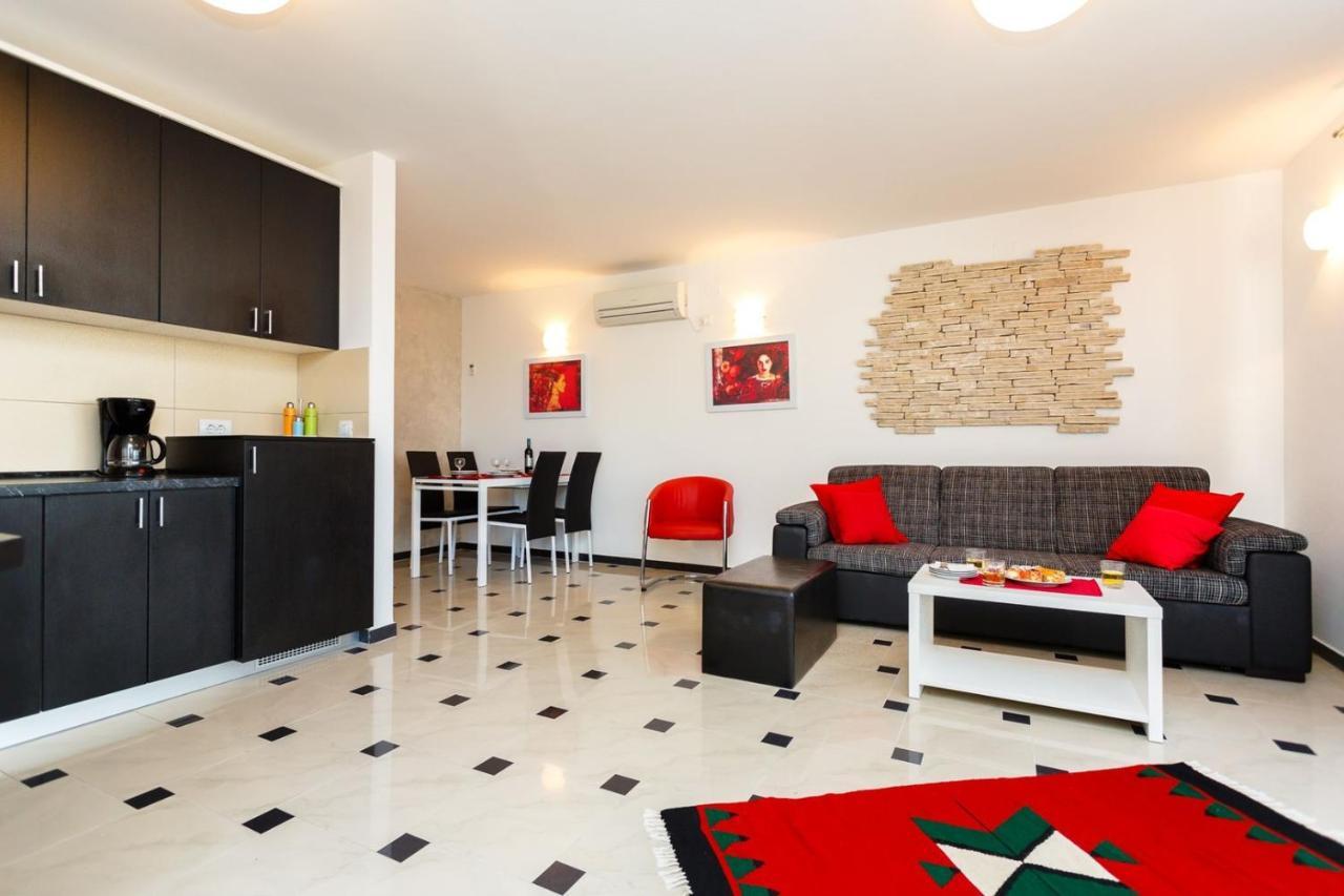 Apartments Adria Malinska Luaran gambar
