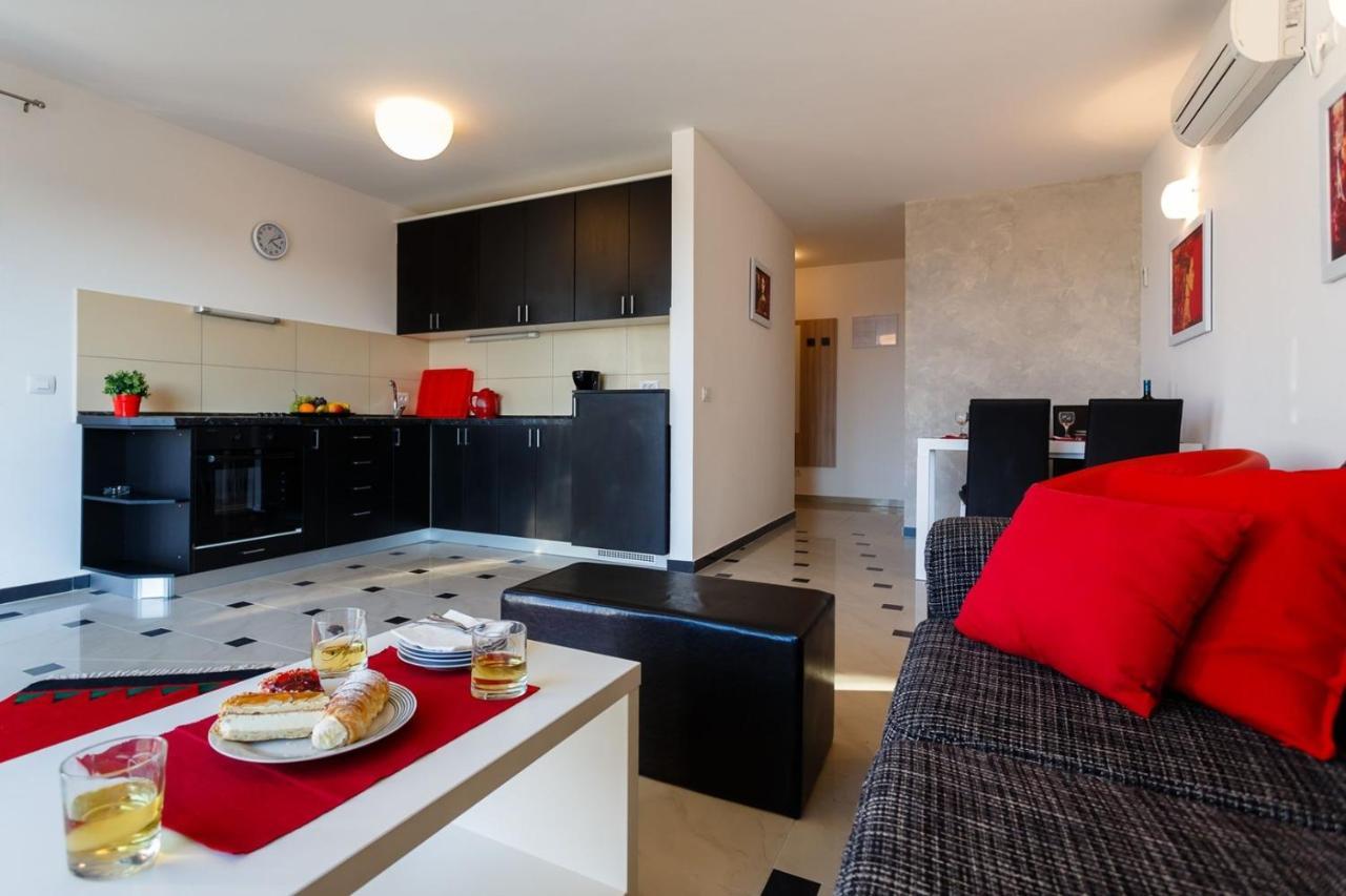 Apartments Adria Malinska Luaran gambar