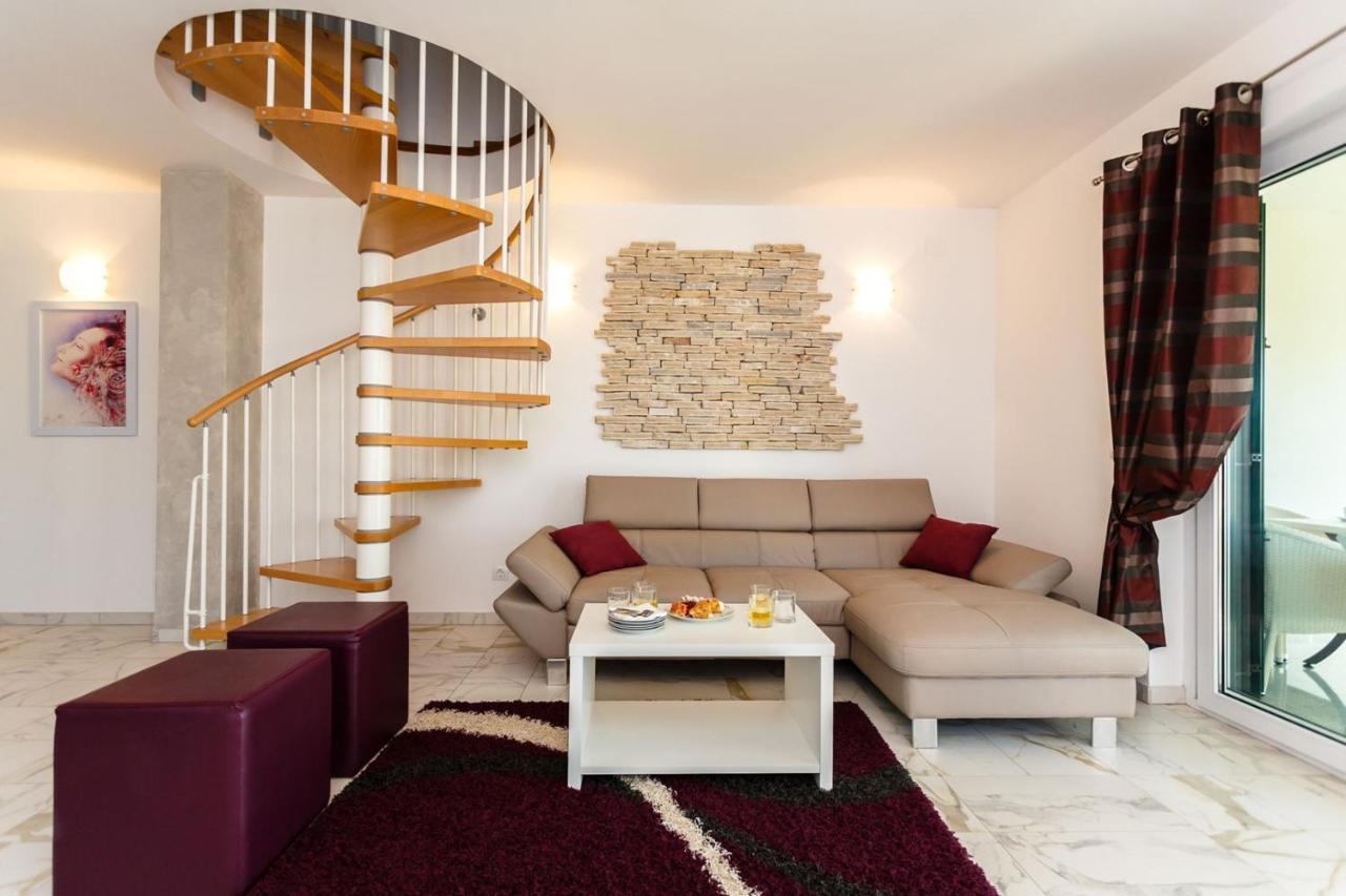 Apartments Adria Malinska Luaran gambar