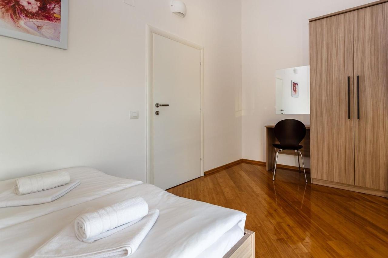 Apartments Adria Malinska Luaran gambar