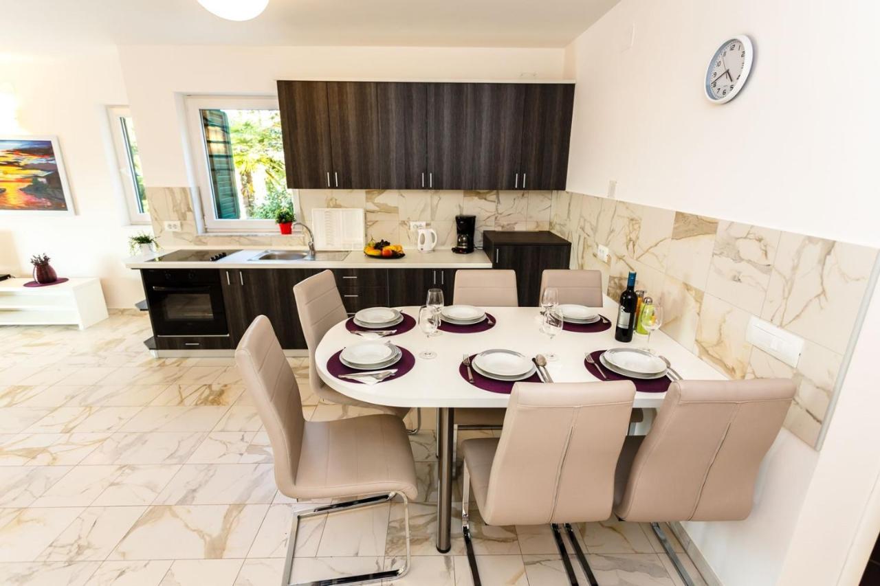 Apartments Adria Malinska Luaran gambar